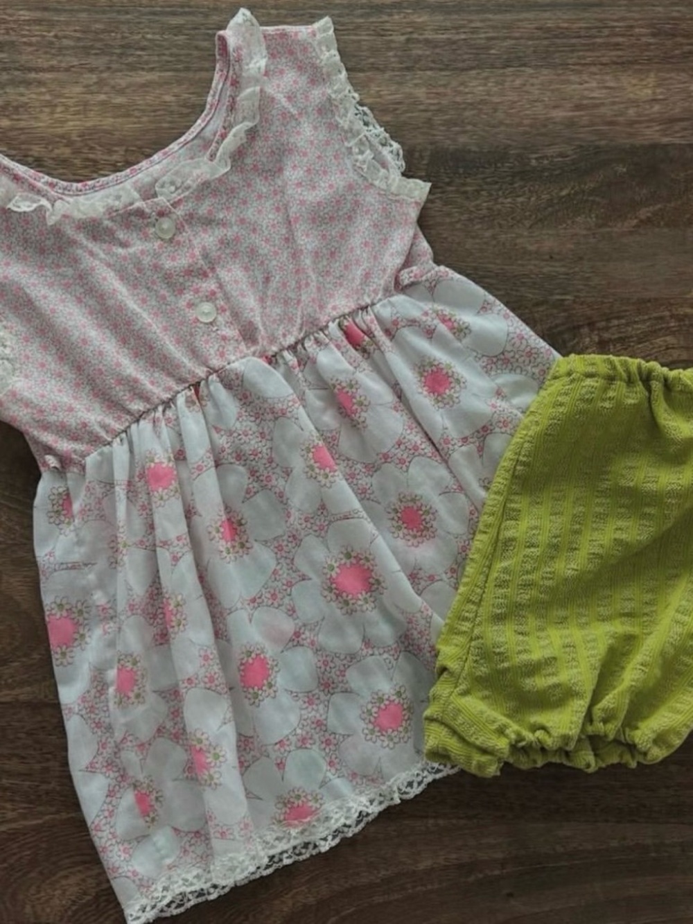 Vintage 2 piece Set, size 7 years (see measurements)